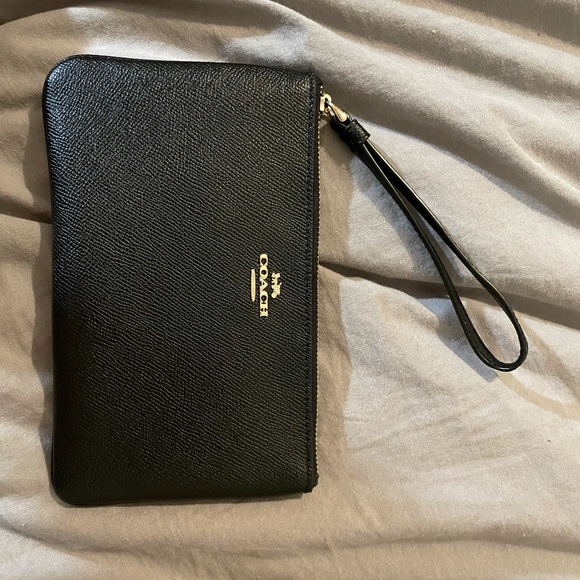 Coach wristlet - Picture 1 of 5